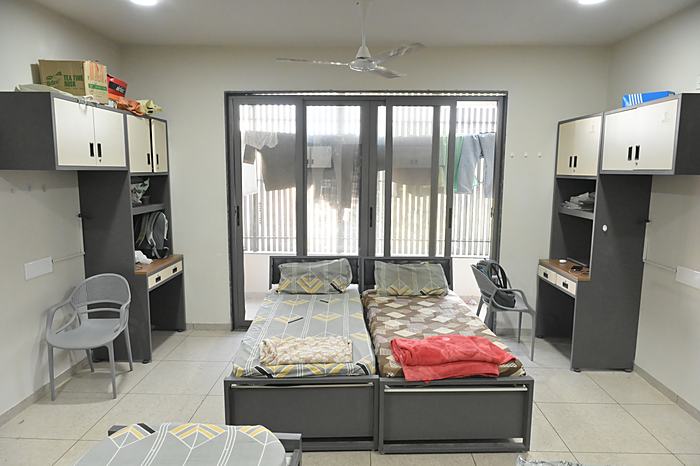 Boys Hostel: Hostel room