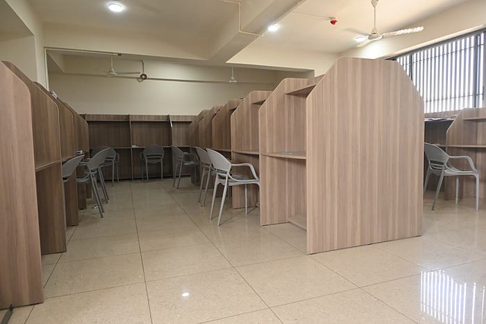 Boys Hostel: Study room