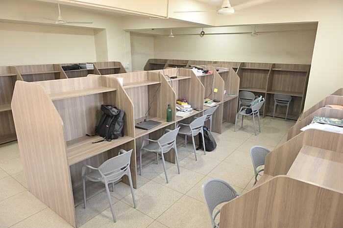 Boys Hostel: Study room