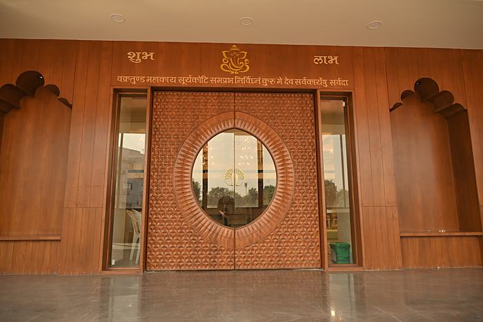 Cultural Hall: Hall entrance